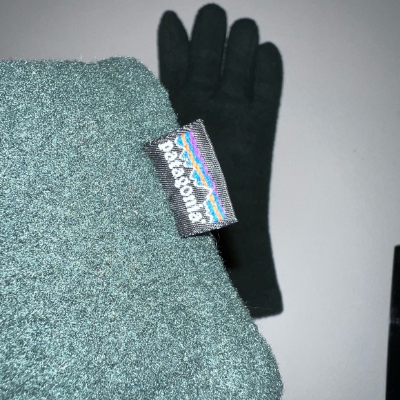 Patagonia Fleece Synchilla Gloves - Picture 2 of 7